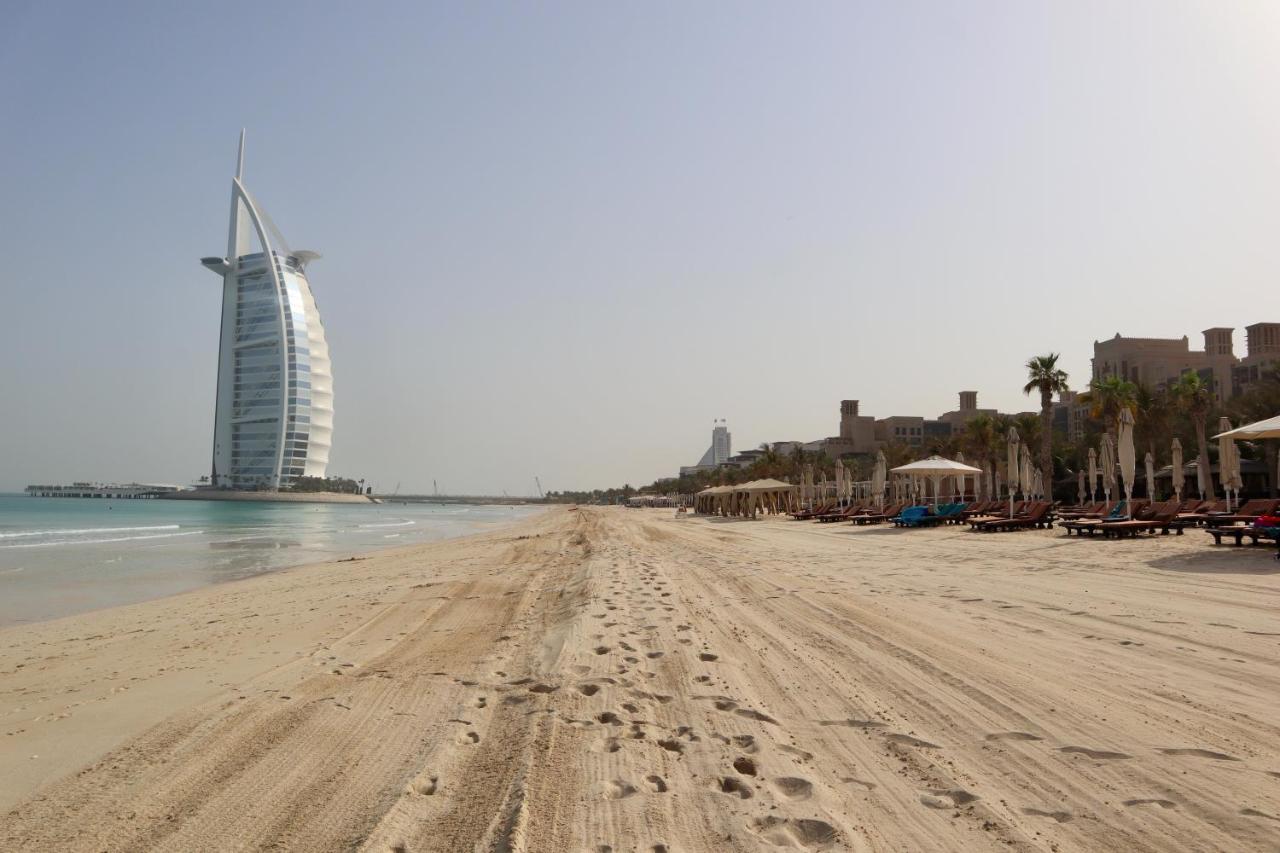 Alexandrina Vandrerhjem Dubai Eksteriør bilde